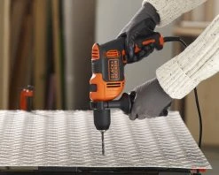 Black & Decker Perceuse Visseuse BEH550K-QS Perceuse à Percussion 550 Watts -Perceuse électrique Soldes beh550k qs perceuse a percussion 550 watts 4